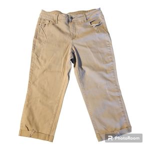 Time and Tru Women's Sz 14 Beige Tan Denim Modern Mid-Rise Capri Jeans Cuffed
